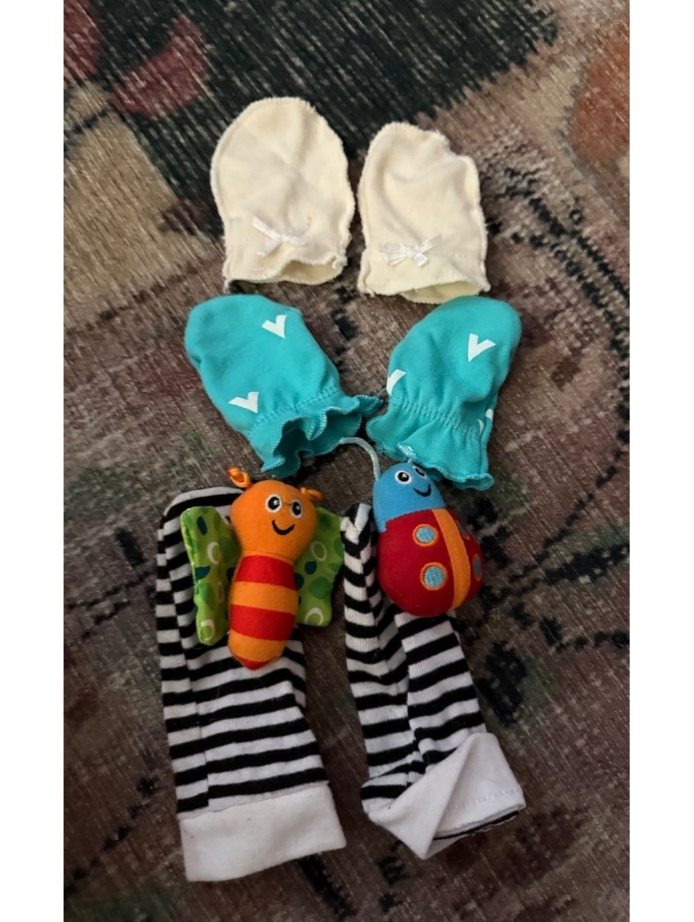 Baby mittens lot of 3